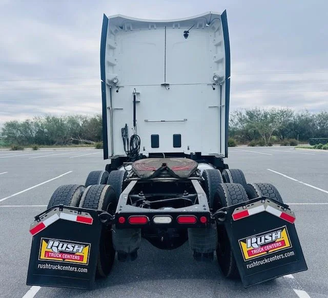 2021 Peterbilt 579 - image 7