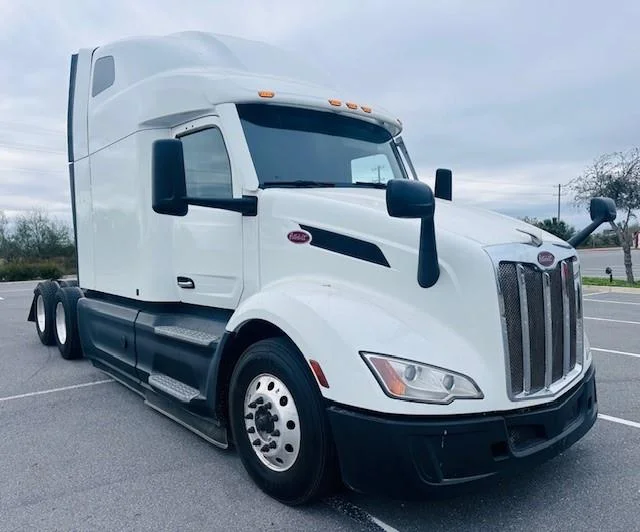 2021 Peterbilt 579 - image 4
