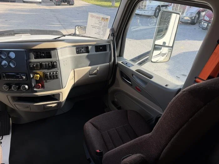 2022 Peterbilt 579 in Haines City, FL — photo 13