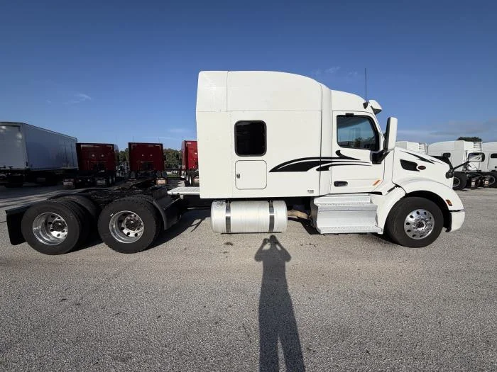2022 Peterbilt 579 in Haines City, FL — photo 8