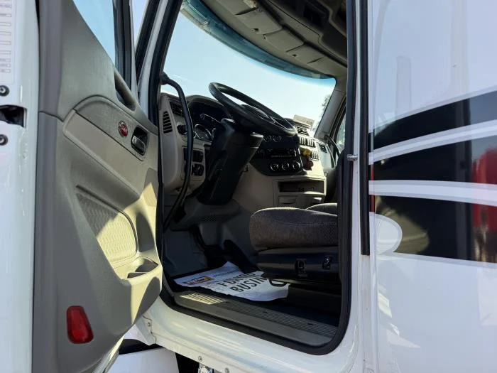 2022 Peterbilt 579 in Haines City, FL — photo 18