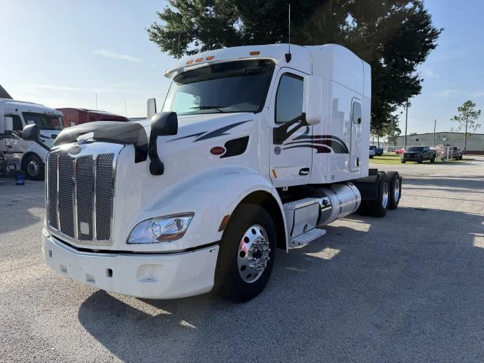 2022 Peterbilt 579 in Haines City, FL — photo 2