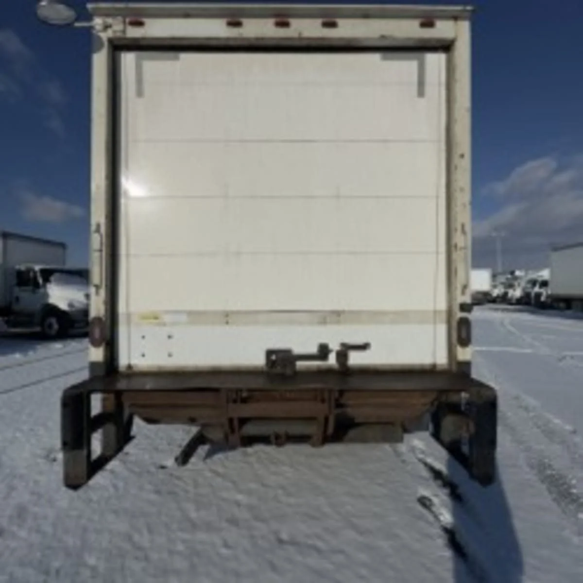 2019 Isuzu NPR - image 5