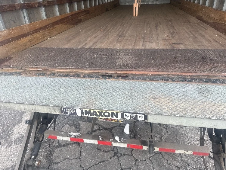 2019 Freightliner M2 106 in Baltimore, MD — photo 10