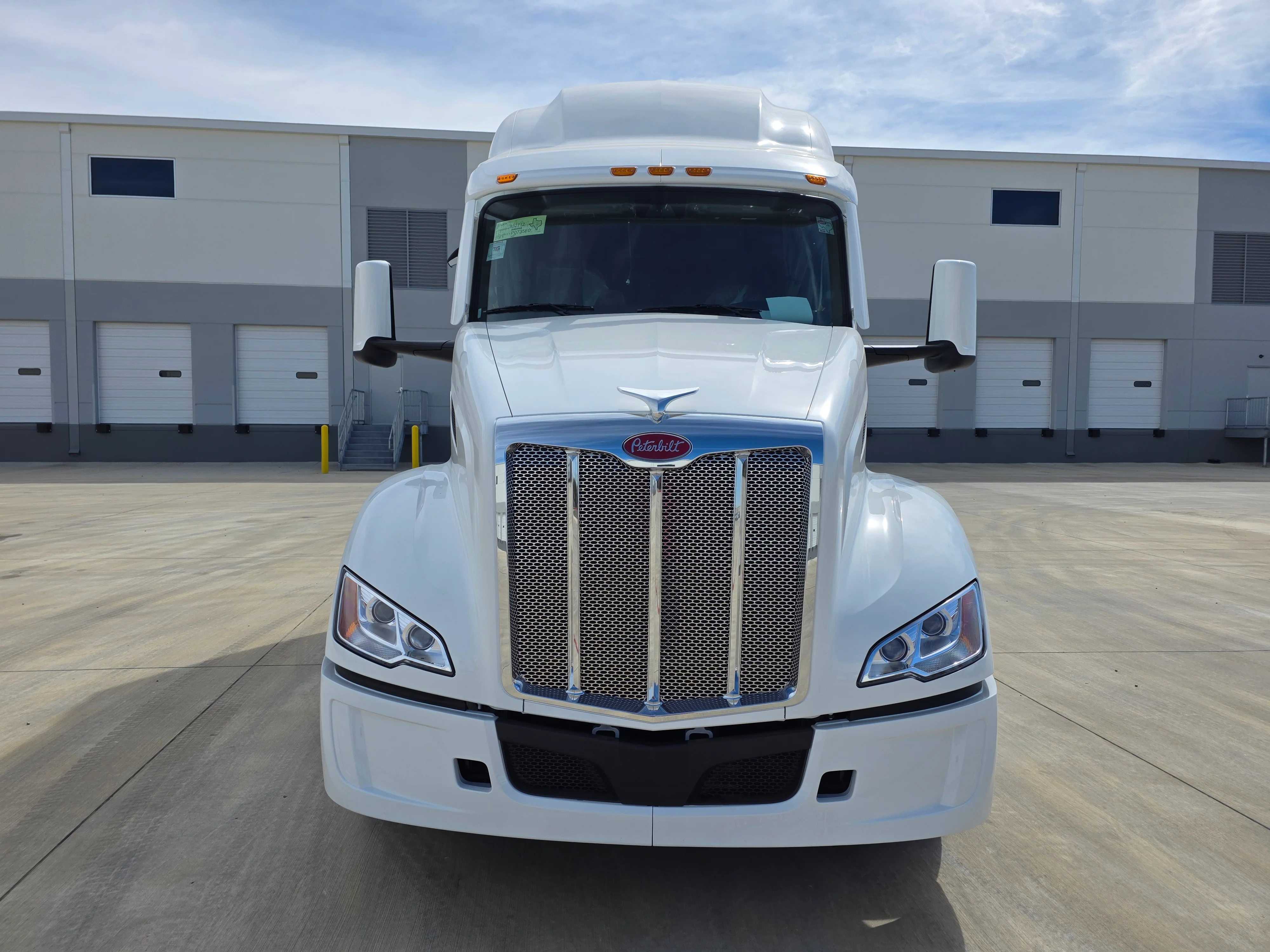 2027 Peterbilt 579 in Charlotte, NC — photo 8