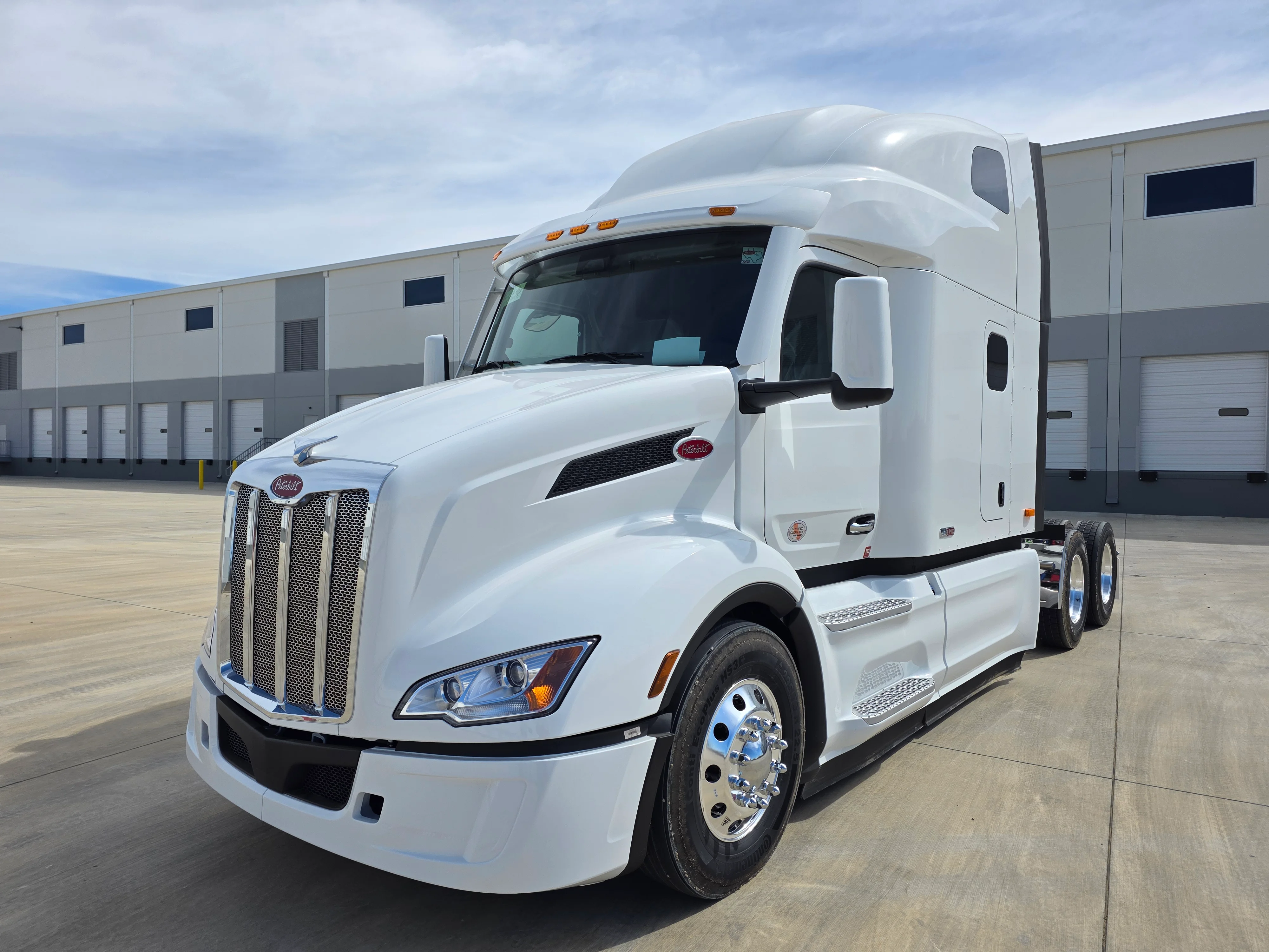 2027 Peterbilt 579 in Charlotte, NC