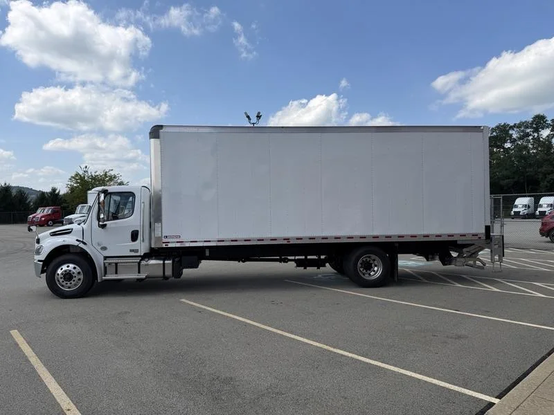 2027 Freightliner M2 106 in Pittsburgh, PA — photo 7