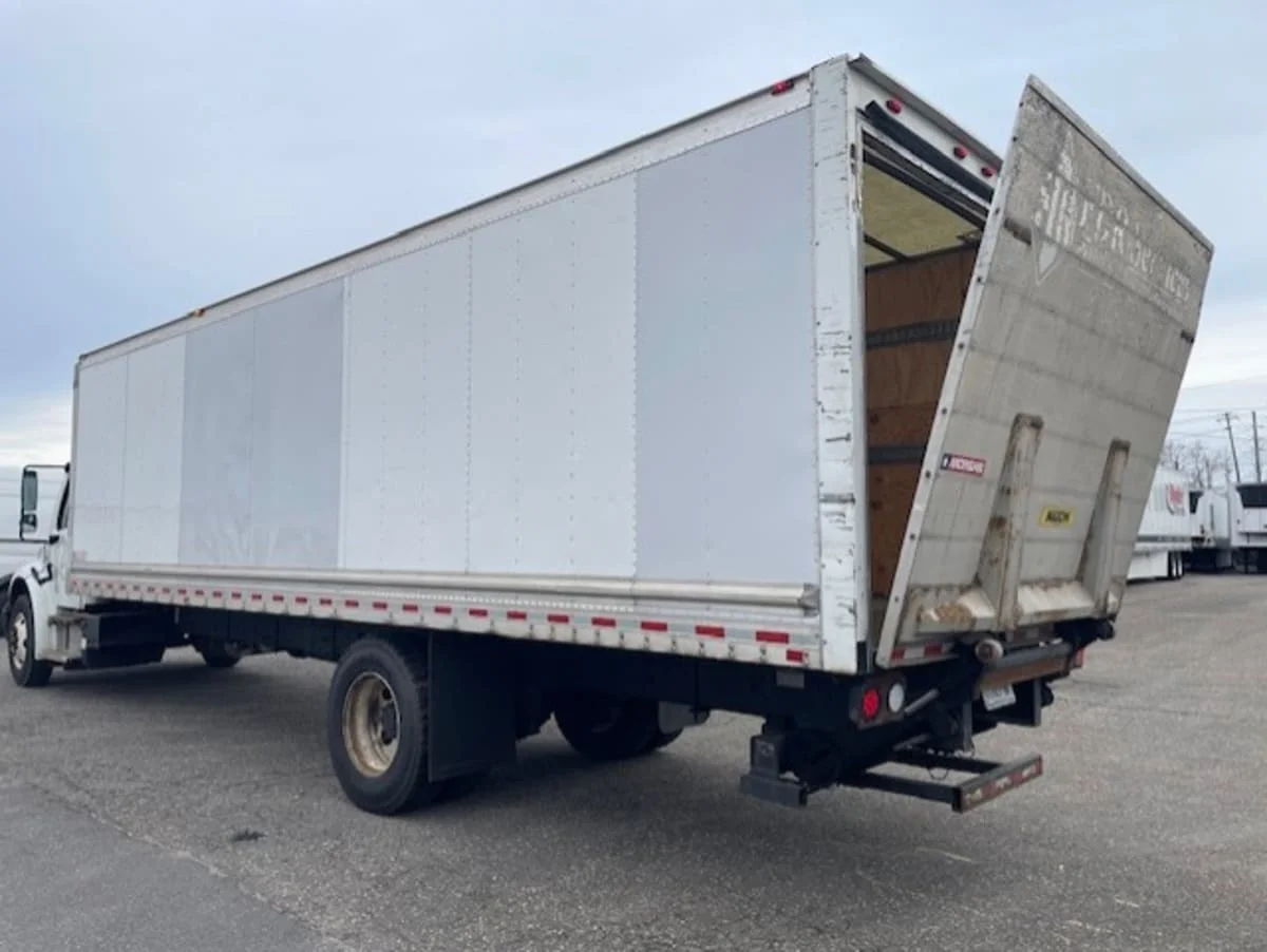 2020 Freightliner M2 106 - image 6