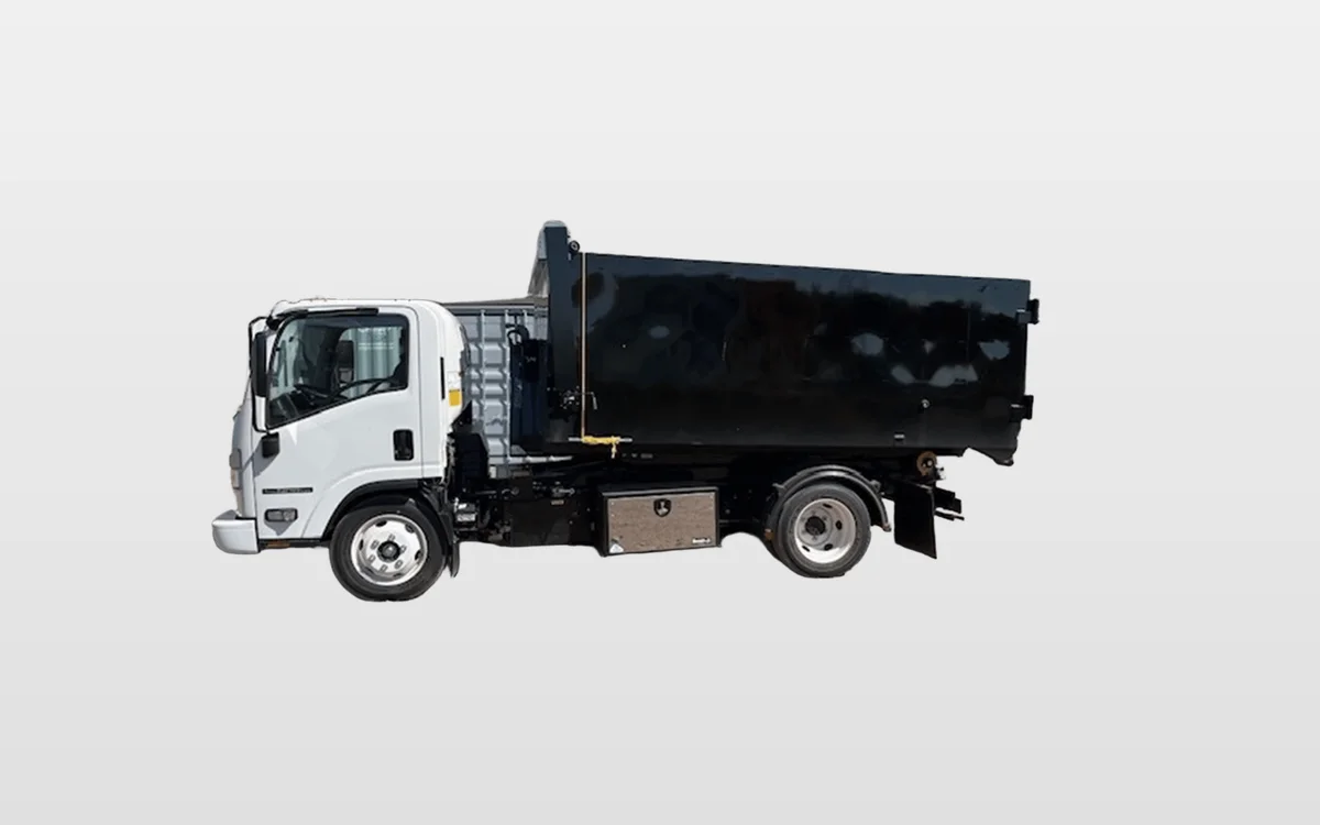 2024 Isuzu - image 1