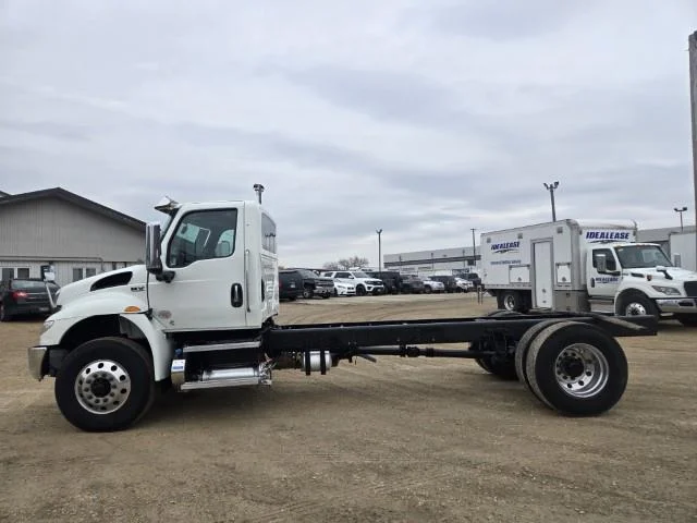 2022 International MV - image 7