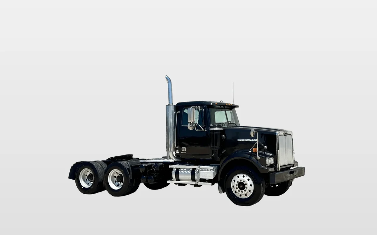 2017 Western Star 4900 - image 1
