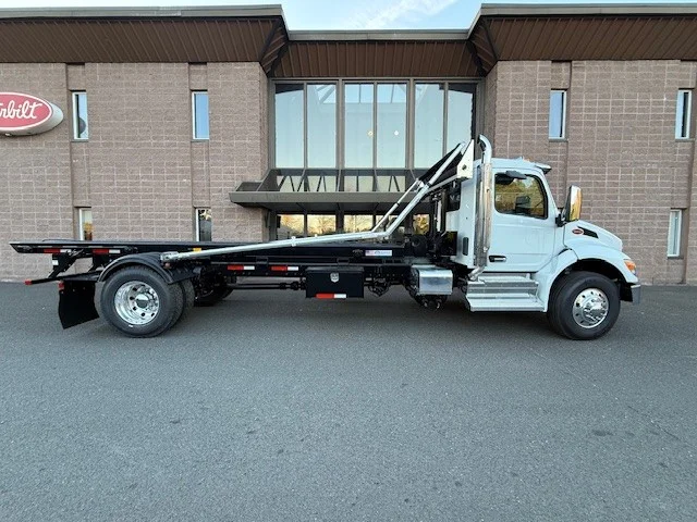 2025 Peterbilt - image 4