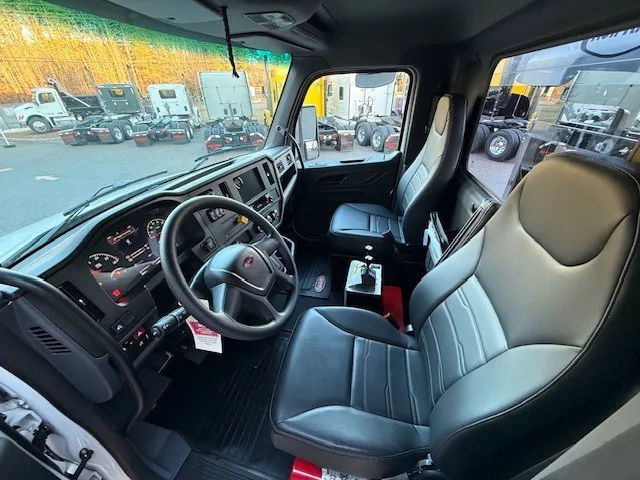 2025 Peterbilt - image 8