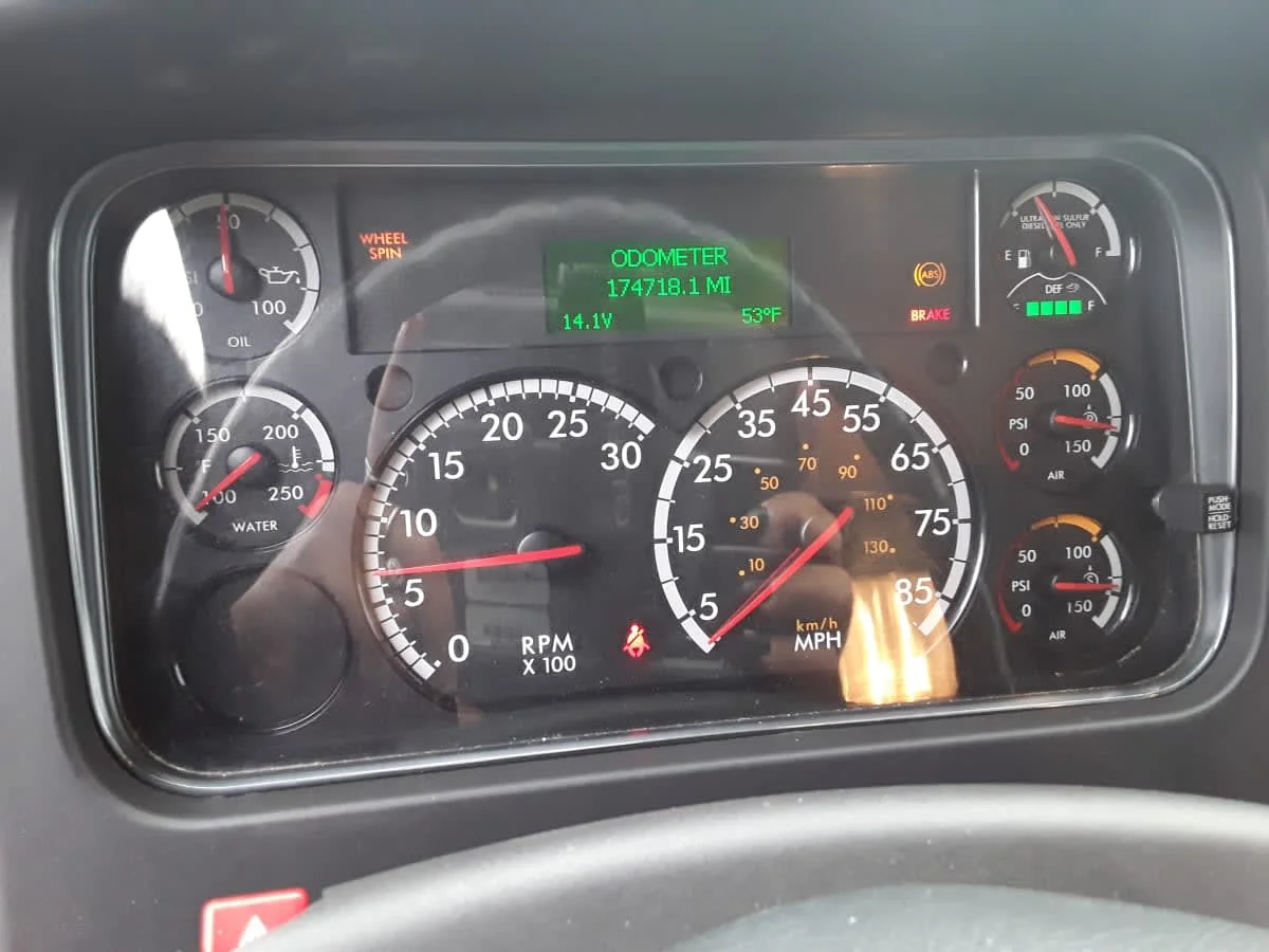 2020 Freightliner M2 106 - image 10