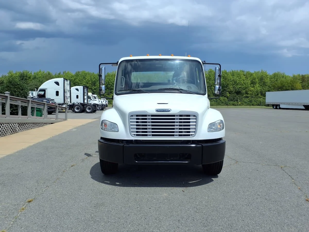 2020 Freightliner M2 106 in North Little Rock, AR — photo 2