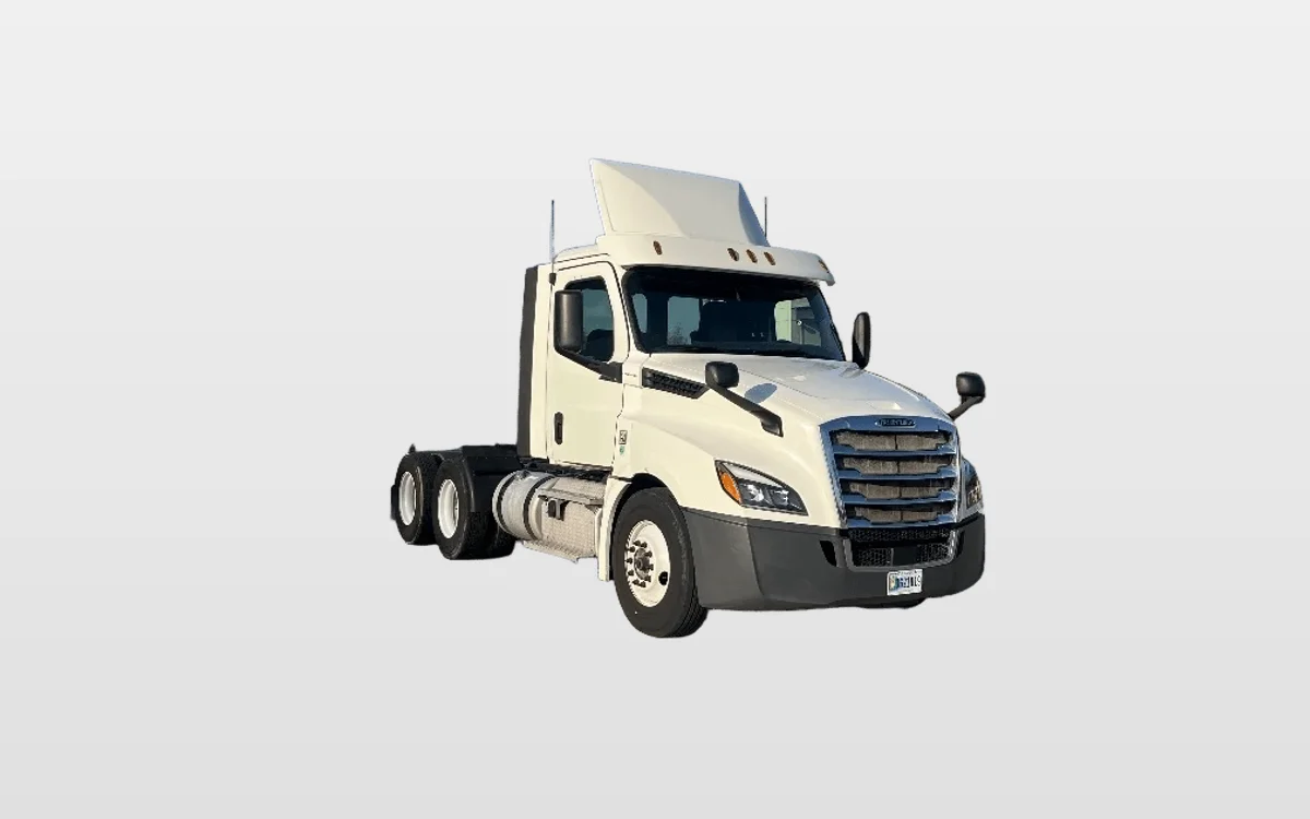 2018 Freightliner Cascadia - image 1