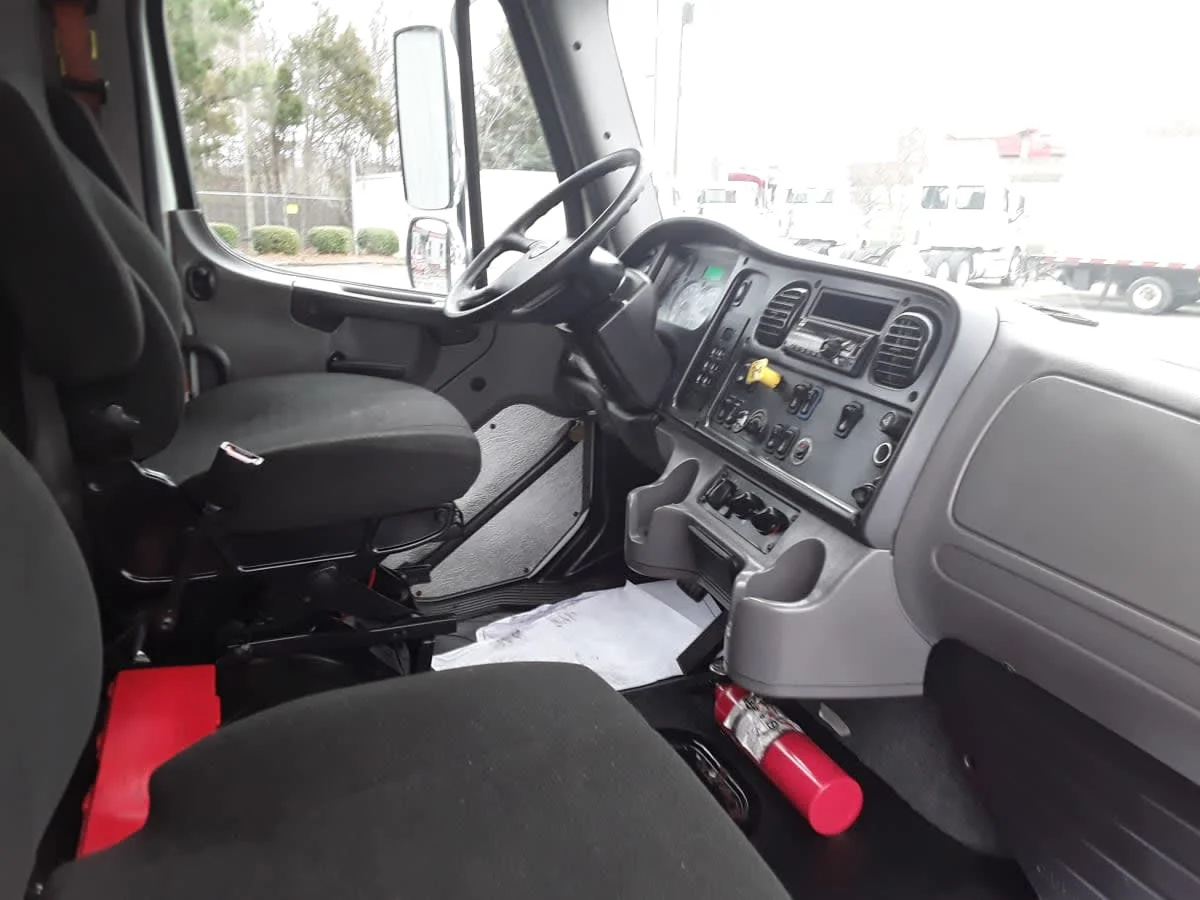 2020 Freightliner M2 106 in Charlotte, NC — photo 11