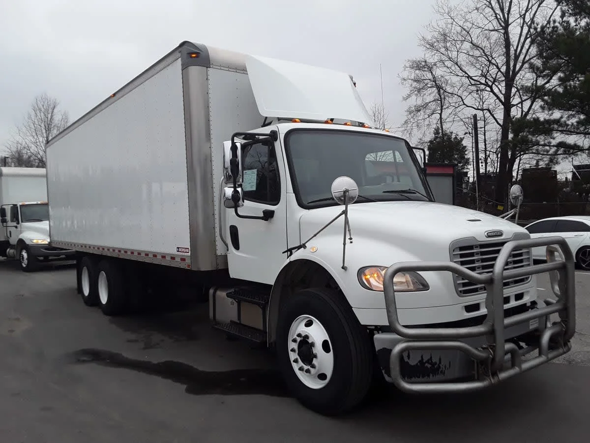 2020 Freightliner M2 106 in Charlotte, NC — photo 3