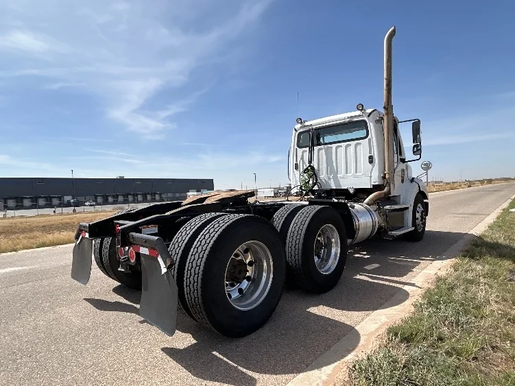 2019 Freightliner M2 112 - image 7