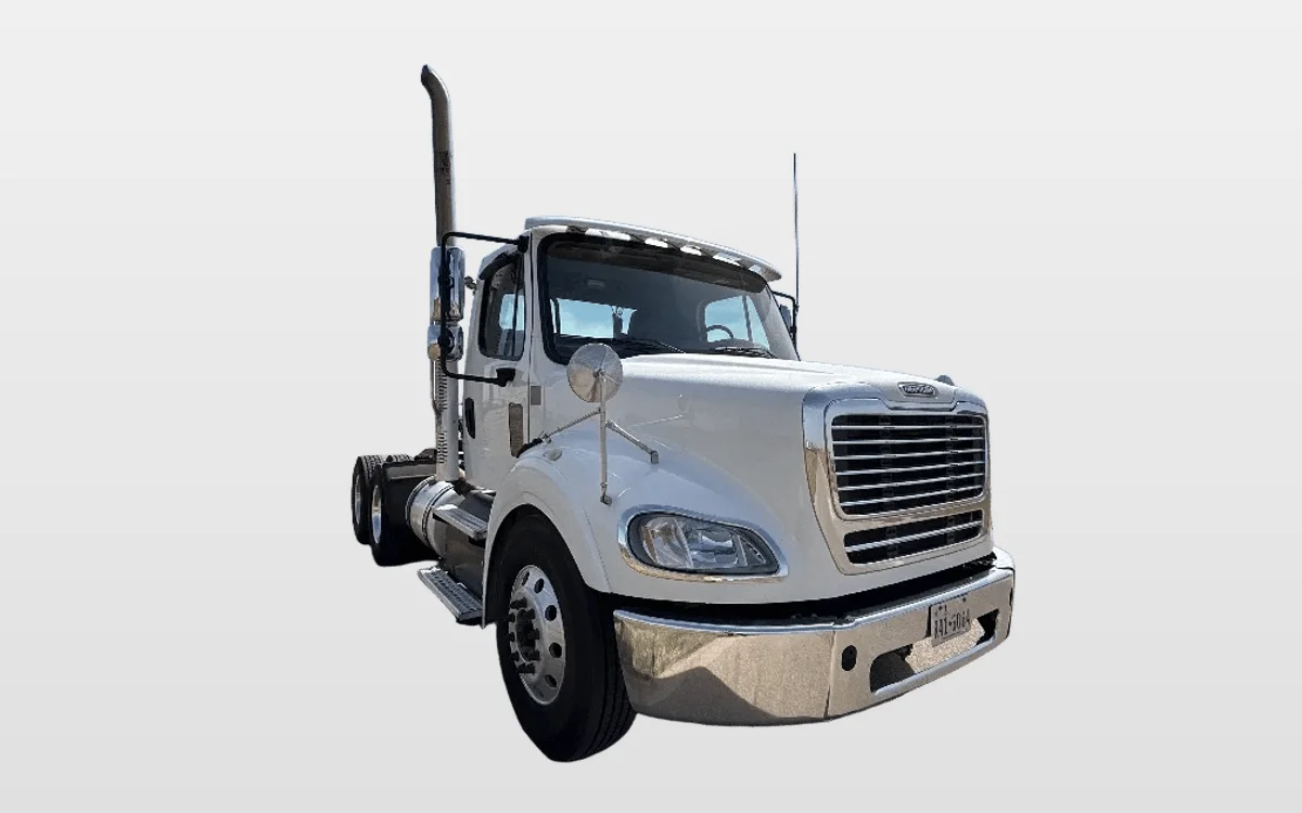 2019 Freightliner M2 112 - image 1
