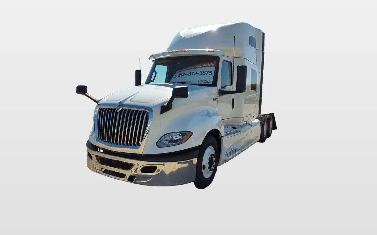 2020 International LT - image 1