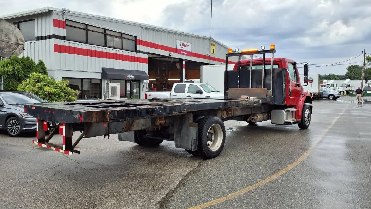 2019 Freightliner M2 106 in Salisbury, MA — photo 4
