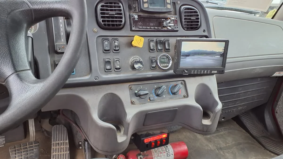 2019 Freightliner M2 106 in Salisbury, MA — photo 9