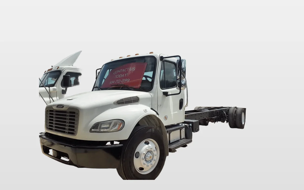 2018 Freightliner M2 106 - image 1