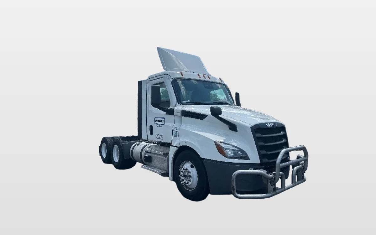 2021 Freightliner Cascadia - image 1