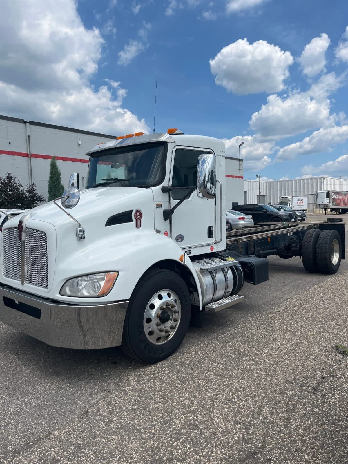 2021 Kenworth T370