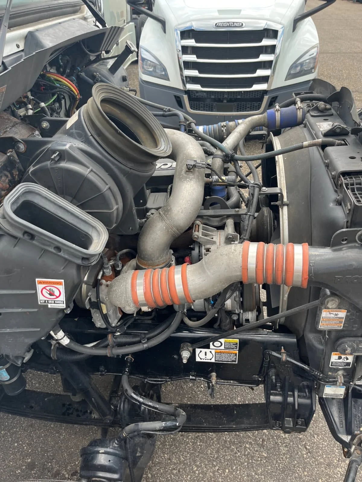 2021 Kenworth T370 in Minneapolis, MN — photo 13