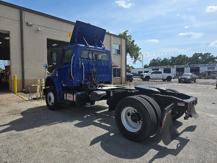 2020 Freightliner eM2 in Tampa, FL — photo 5