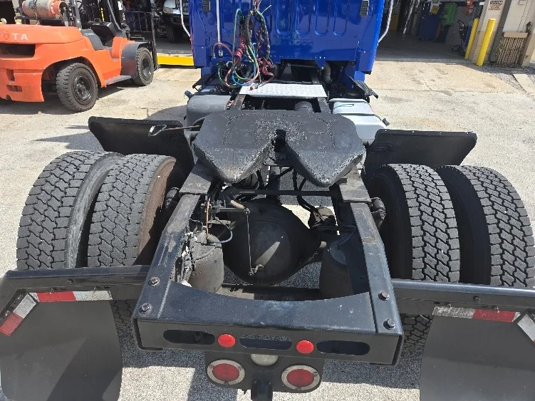 2020 Freightliner eM2 in Tampa, FL — photo 6