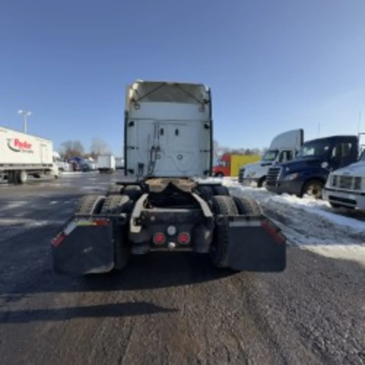 2019 Freightliner Cascadia in Syracuse, NY — photo 5