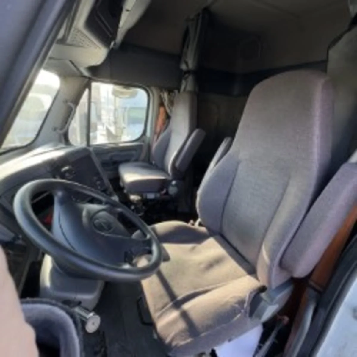 2019 Freightliner Cascadia in Syracuse, NY — photo 7