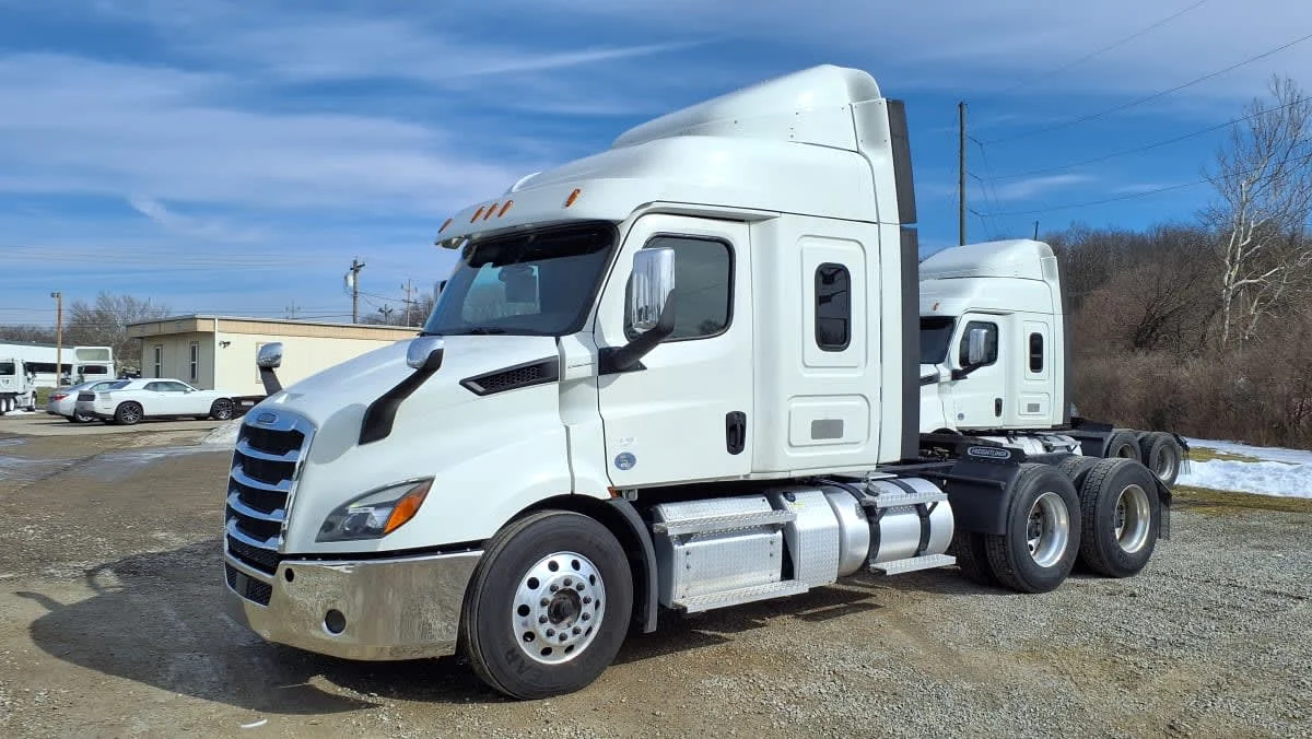 2020 Freightliner Cascadia in West Chester, OH