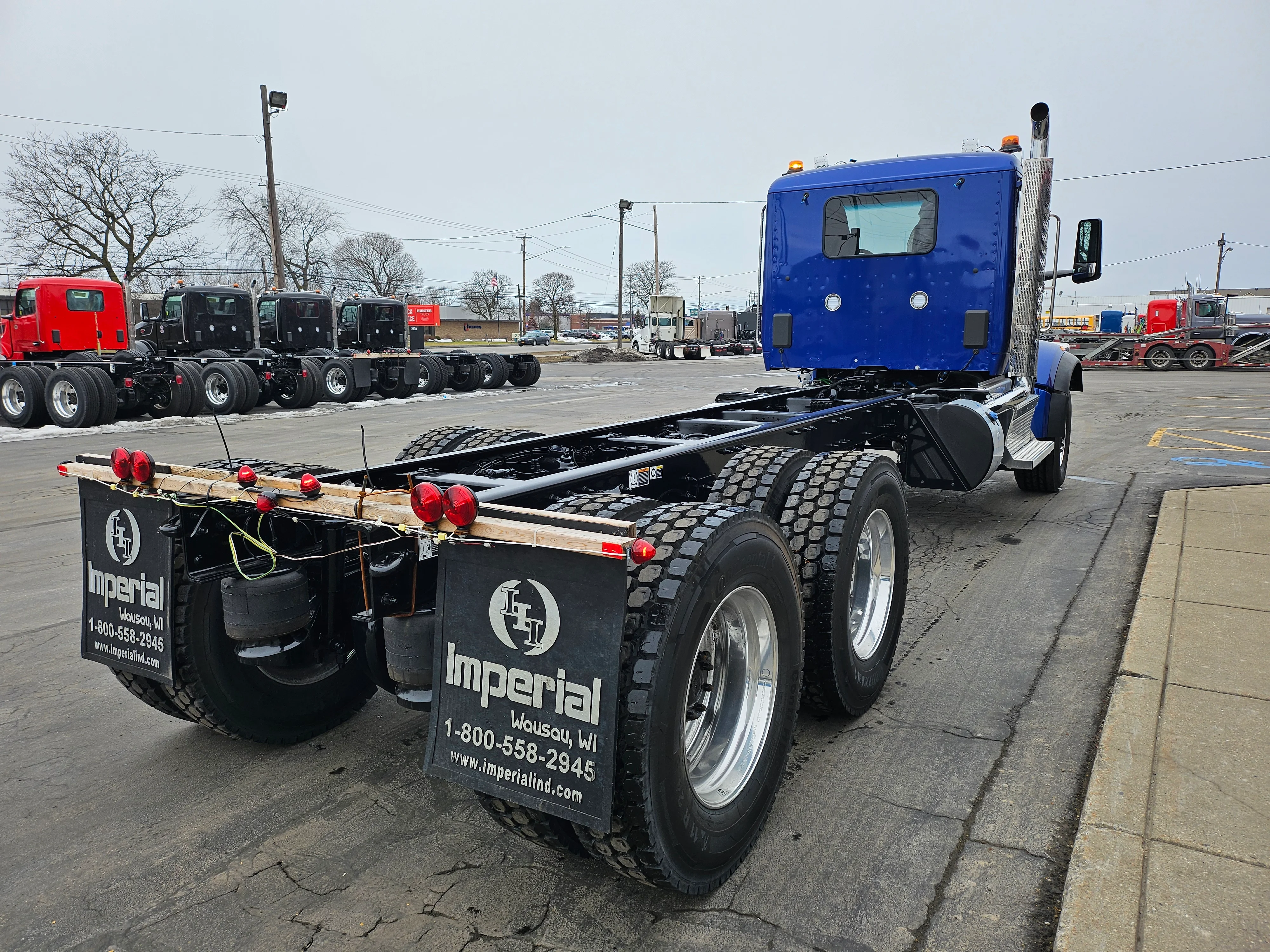 2025 Peterbilt 567 - image 4