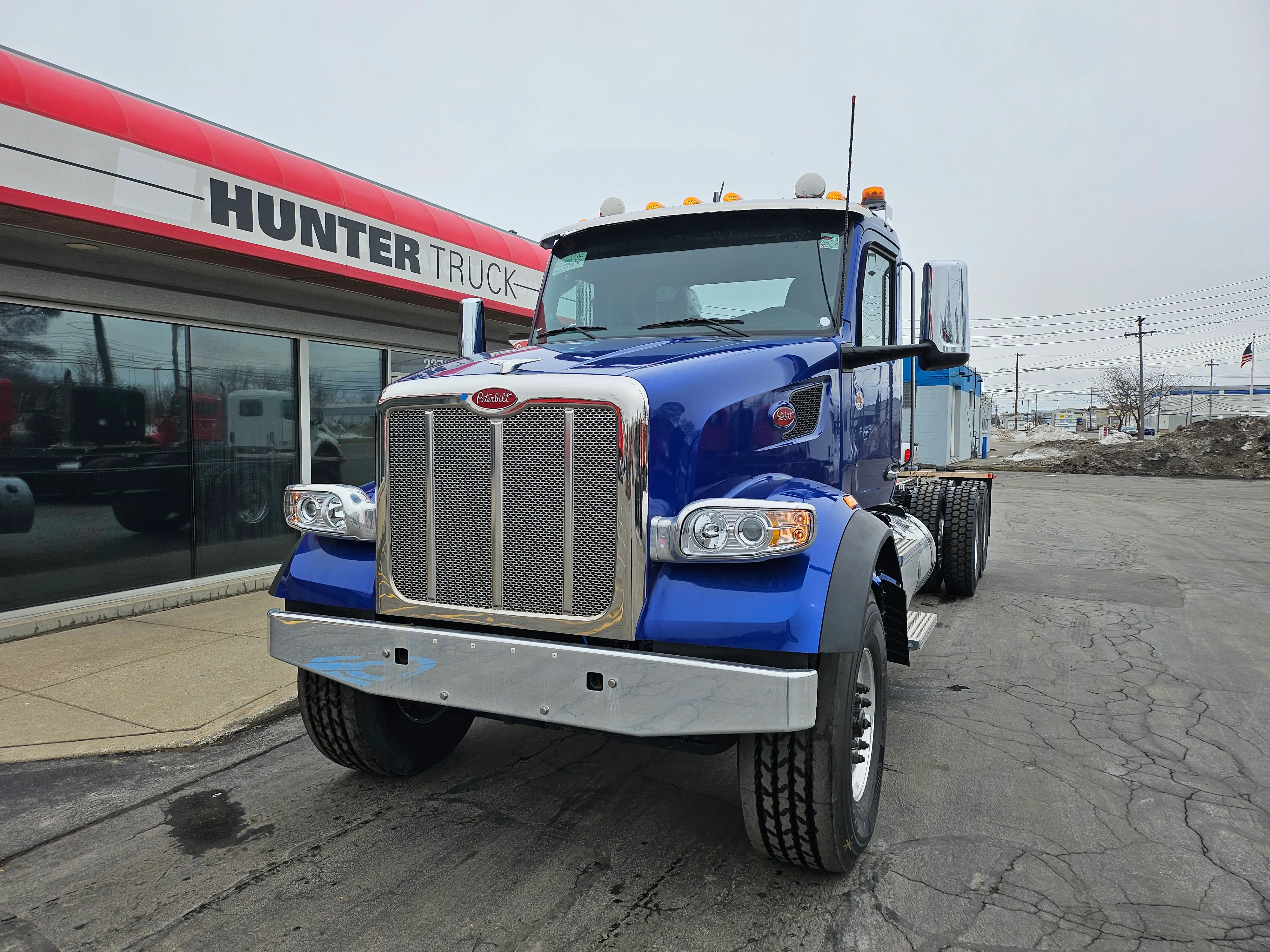 2025 Peterbilt 567 in BUFFALO, NY