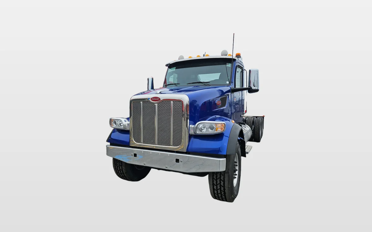 2025 Peterbilt 567 - image 1
