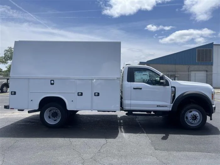2025 Ford F-550 in Chicago, IL — photo 11