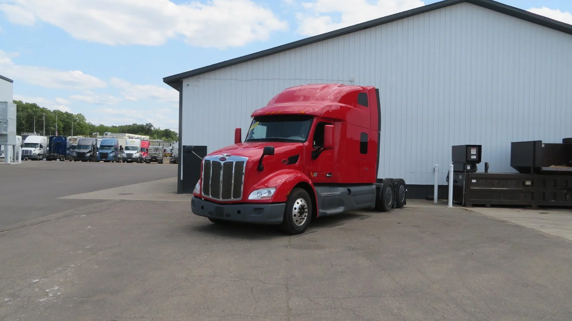 2022 Peterbilt 579 in MI — photo 4