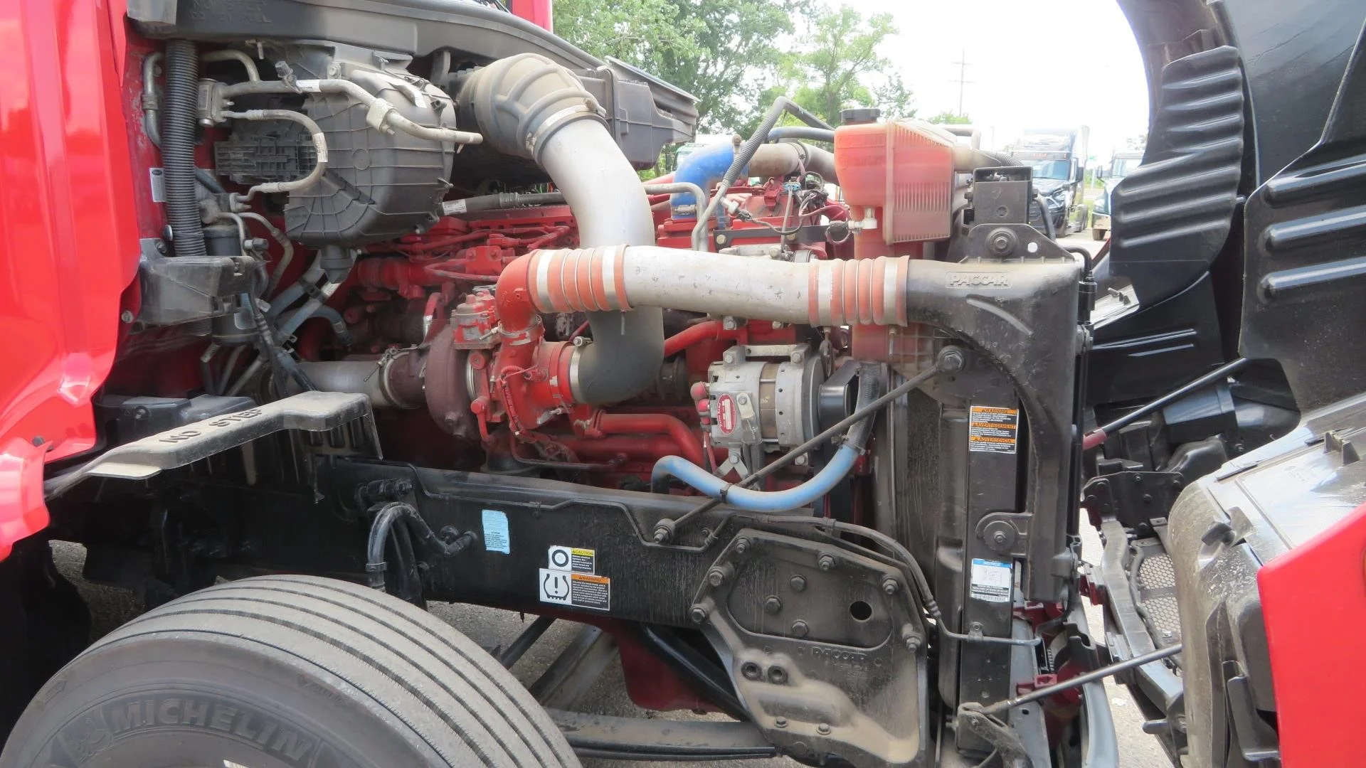 2022 Peterbilt 579 in MI — photo 13