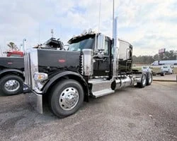 2023 Kenworth W900 - image 13