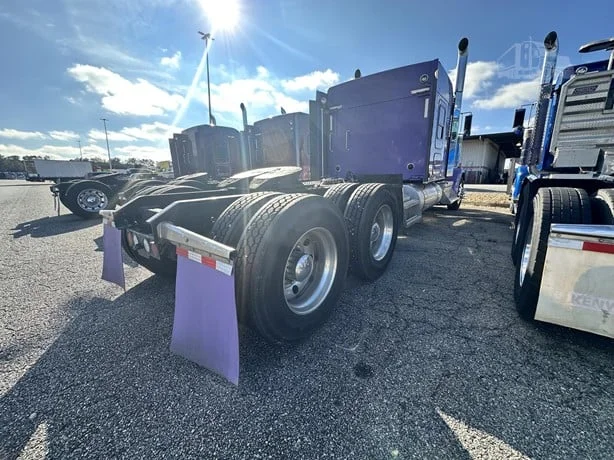 2023 Kenworth W900 - image 4