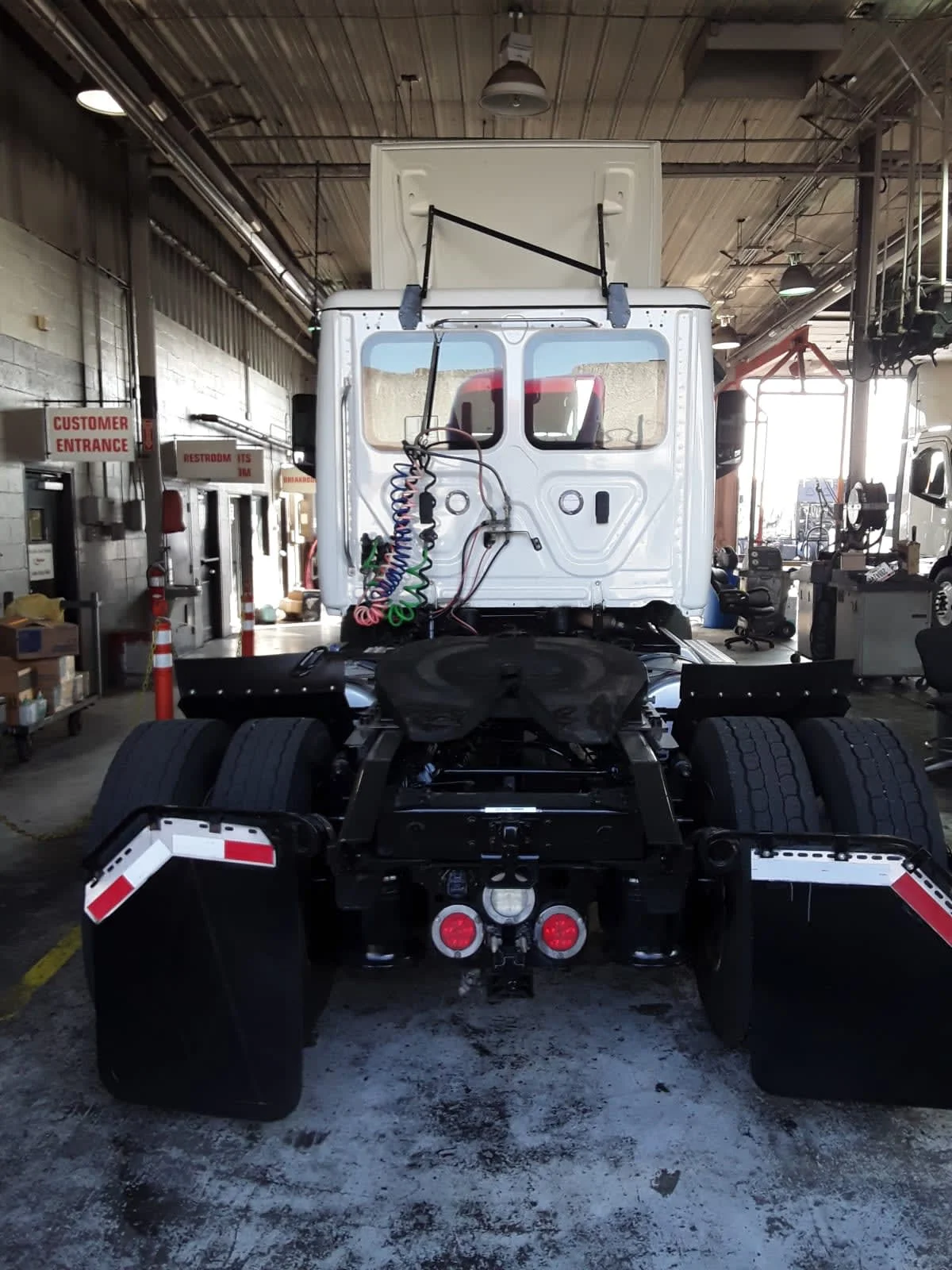 2020 Freightliner Cascadia in Memphis, TN — photo 5