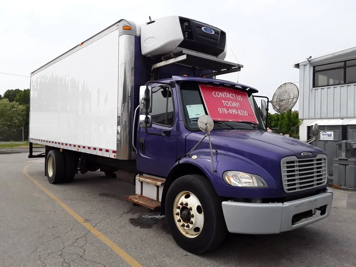 2016 Freightliner M2 106 in Salisbury, MA — photo 3