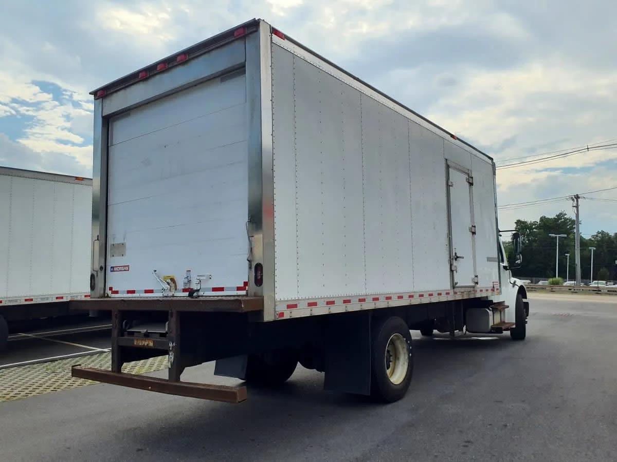 2018 Freightliner M2 106 in Norwood, MA — photo 4
