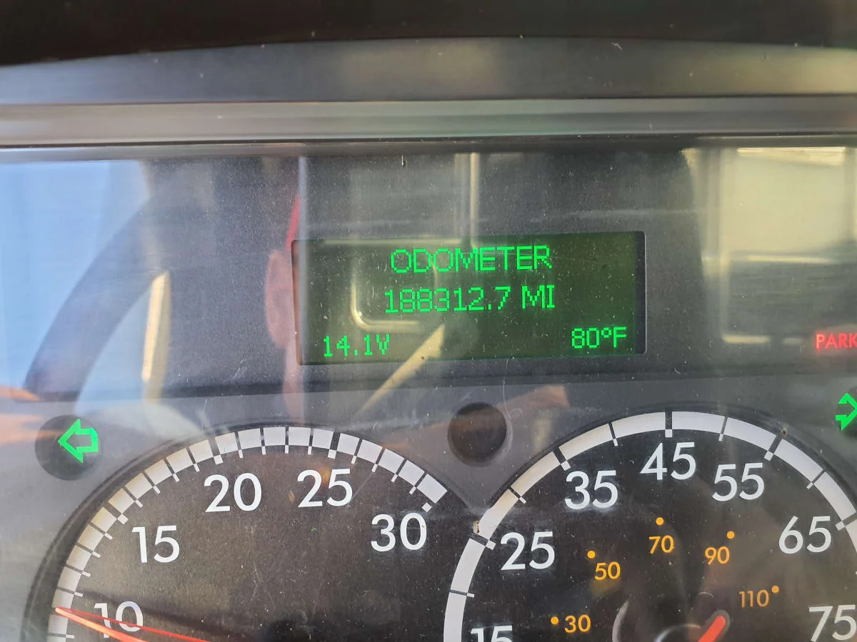 2017 Freightliner M2 106 - image 10