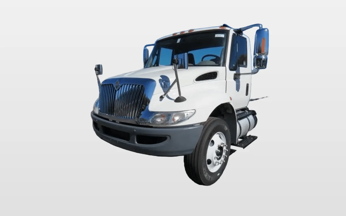 2018 International 4300 - image 1