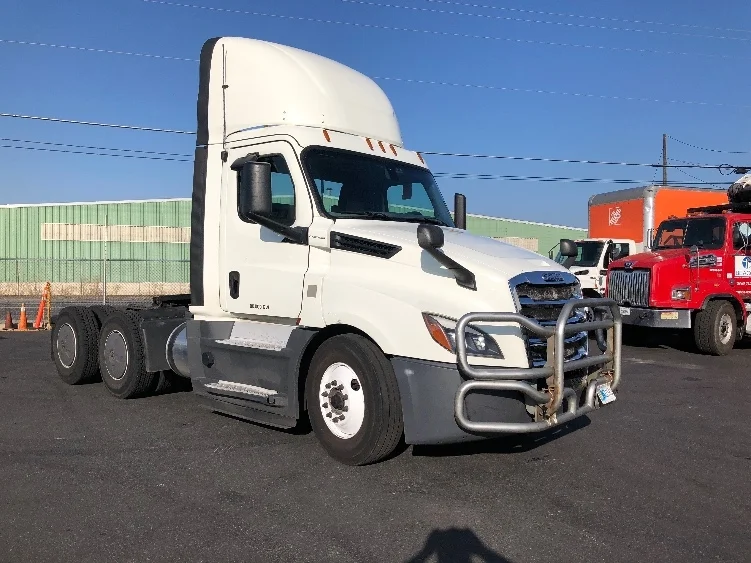 2019 Freightliner Cascadia in Spokane Valley, WA